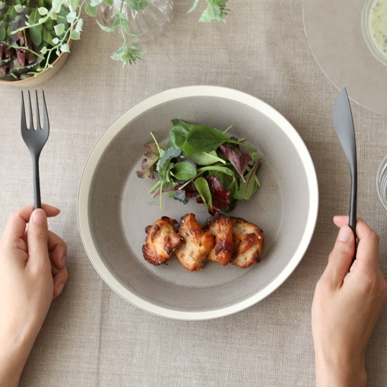 ZIKICO��SUMU Dinner Knife Black