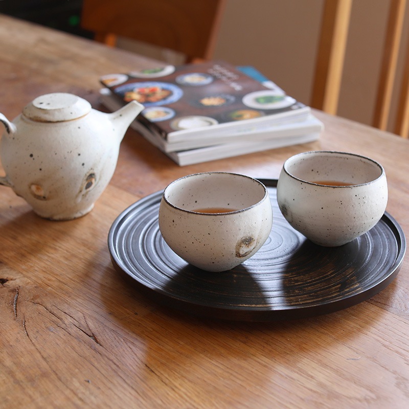 十河隆史 粉引ほっこり湯呑 小皿　6個セット 十河隆史｜粉引ほっこり湯呑 M | 趣佳[syuca.jp] オンラインショップ