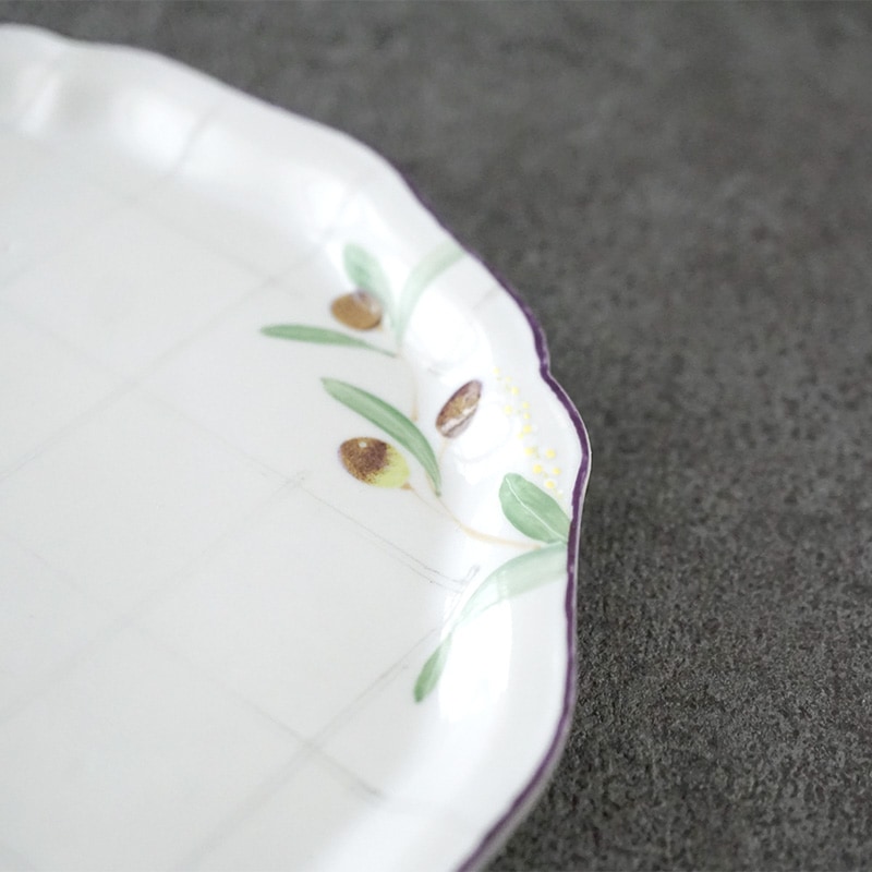 阿部慎太朗｜花形細リム皿7寸 オリーブ/チェック | 趣佳[syuca.jp