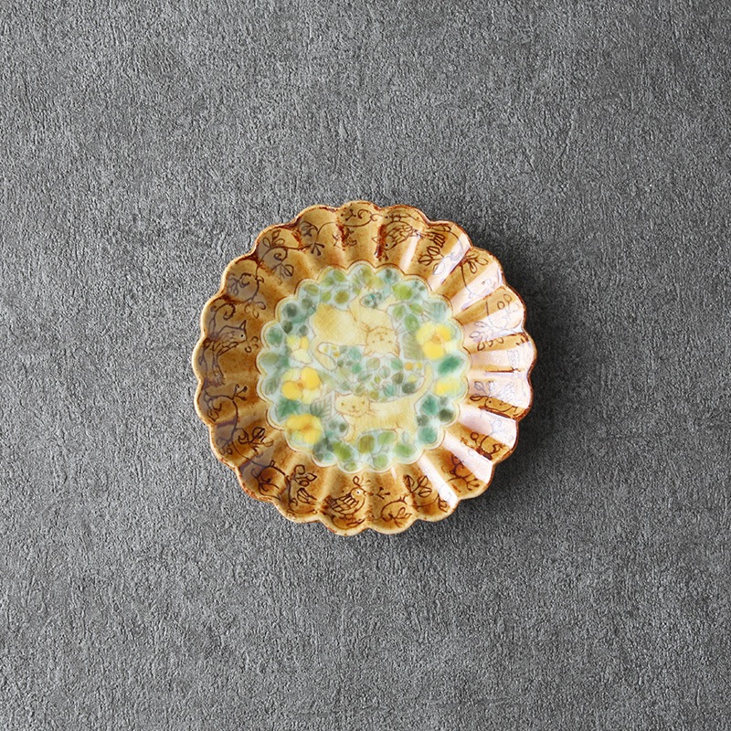 岳中爽果｜輪花型皿 小 猫×草木実花 上絵付け 飴釉×透明 | 趣佳[syuca