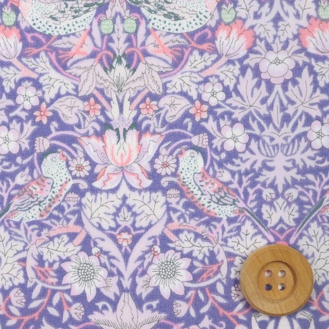 リバティ　タナローン　サンドウ　ストロベリーシーフ サンドウ限定復刻色リバティ・ファブリックス