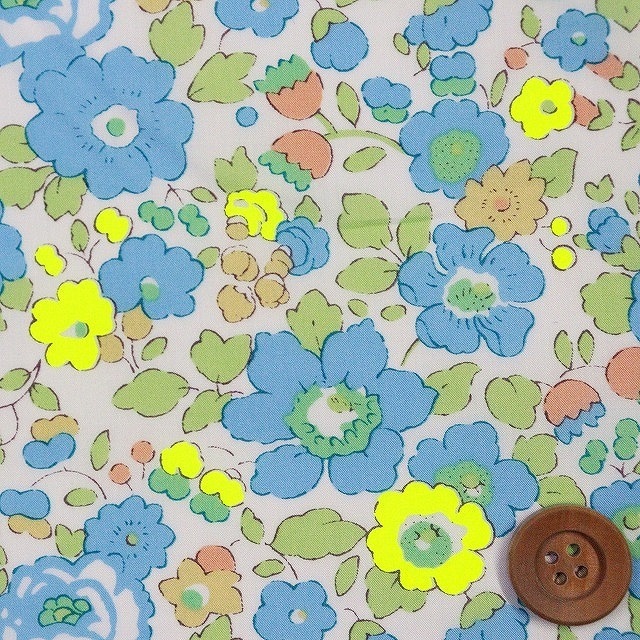 リバティプリント タナローン（Betsy ベッツィ）ライトブルー（ネオンカラー）【3332019N・J22E】