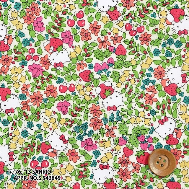【サンドウ限定復刻色】ハローキティ×リバティプリント タナローン（Strawberry Field ストロベリー・フィールド）オフホワイト地【DC27771・11B】