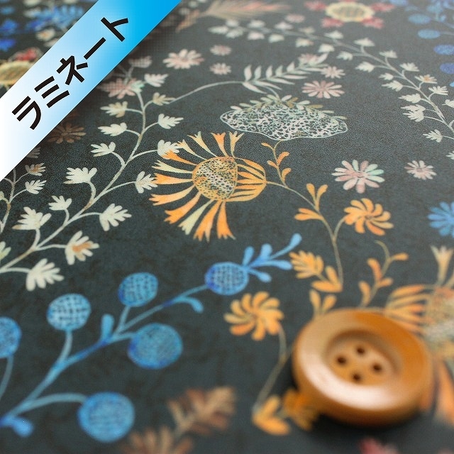【セール対象商品】リバティプリント タナローン【ラミネート加工】640（Chrochet Meadow クロッシェ・メドウ）ダークブルー【3637266】