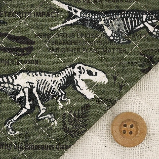 恐竜の化石柄／オリーブグリーン【全針キルティング生地】【AQ4（AP31401）・3C】