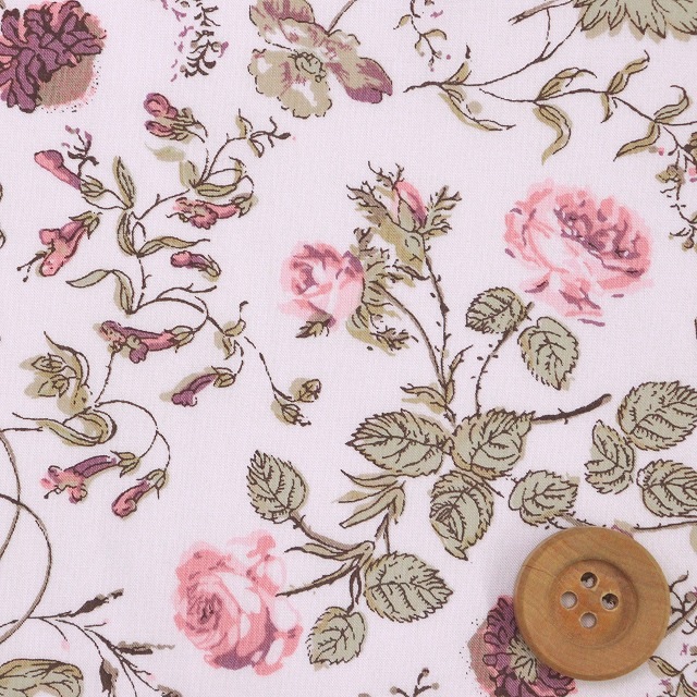 リバティプリント タナローン（Garden ガーデン）ベージュ＆ブルー LIBERTYリバティプリント 国産タナローン生地(エターナル