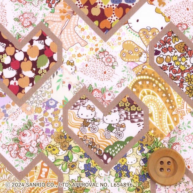 ハローキティ×リバティ・ファブリックス タナローン（Patchwork Hearts パッチワーク・ハーツ）イエロー＆ベージュ【DC34428・J24D】