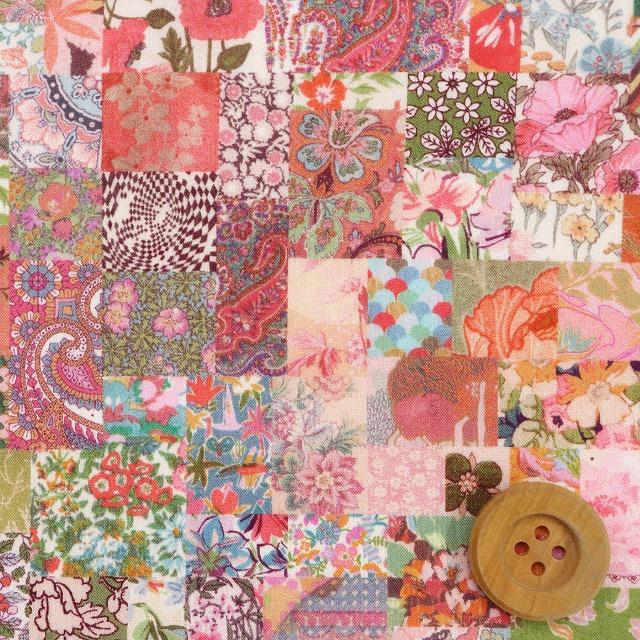 リバティ・ファブリックス タナローン（Archive Patchwork アーカイブ・パッチワーク）レッド【25-3635114・25AU】