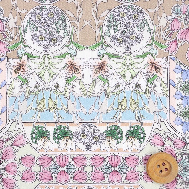 リバティ・ファブリックス タナローン（Flower Fete フラワー・フェテ）ピンク＆グリーン【22-363J6807・CE】