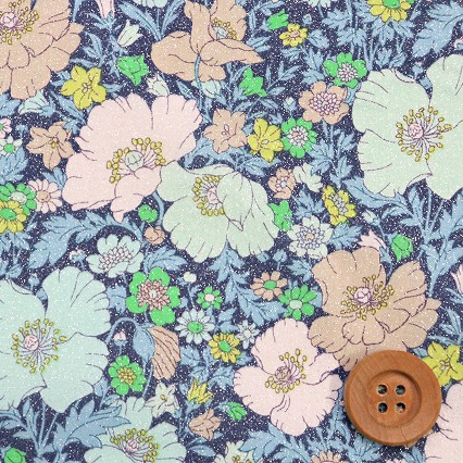 リバティ・ファブリックス タナローン（Meadow Song Neon メドゥ・ソング・ネオン）ブルー＆ベージュ（グリーンネオン/シルバーラメ）【DC35072G・J25C】