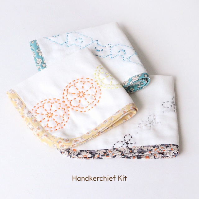◎リバティ・ファブリックスバイアステープ使用◎刺し子風ガーゼハンカチ（2枚組）【キット】
