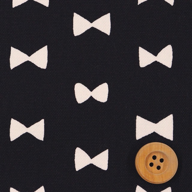 ホワイトリボン柄／ブラック地【オックス生地】