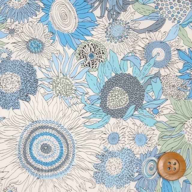 リバティ・ファブリックス  タナローン（Small Susanna スモール・スザンナ）ブルー／30cm【3638158・EE】