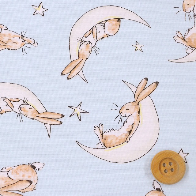 ★SALE★USAコットン 月とうさぎ／ライトブルー【シーチング生地】