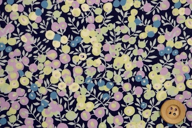 【サンドウ限定復刻色】リバティ・ファブリックス タナローン（Wiltshire ウィルトシャー）パープル＆ネイビー／40cm【3339009・LE】