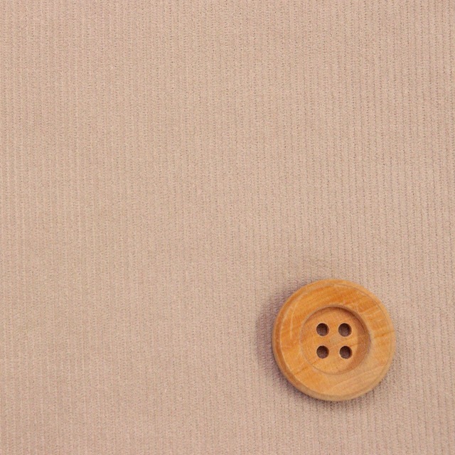 シャツコール（ナチュラルソフト加工）無地コーデュロイ／ベージュ（2）