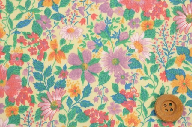 リバティ・ファブリックス タナローン（Tyndale ティンデイル）イエロー／40cm【92-3332120・92DT】