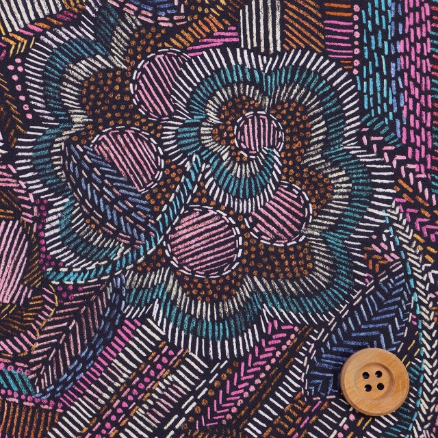 リバティ・ファブリックス タナローン（Disco Fever ディスコ・フィーバー）カラフル/ブラック地【26-36361028・26CU】