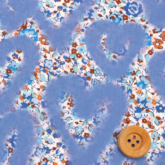 リバティ・ファブリックス タナローン（Love Emma and Georgina ラブ・エマ・アンド・ジョージーナ）ブルー【26-36361036・26BU】