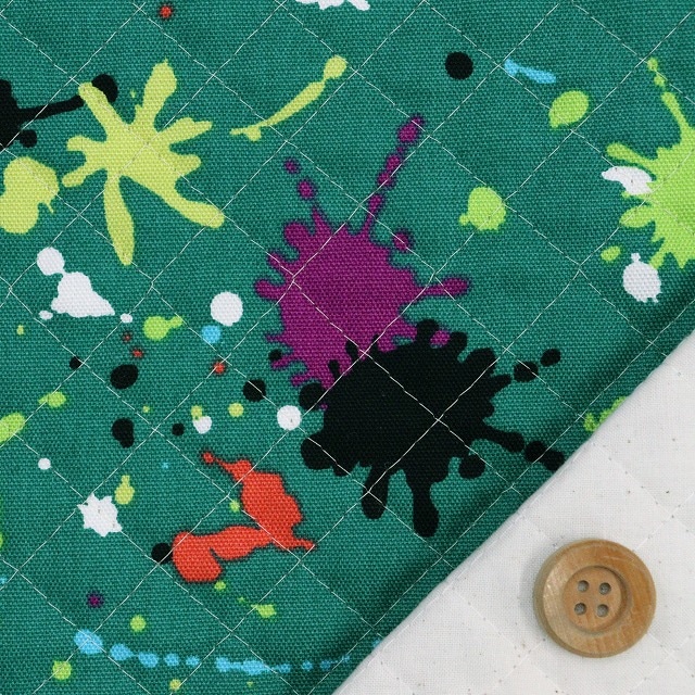 ペンキ風プリント柄／グリーン地【全針キルティング生地】
