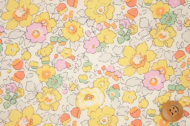 リバティ・ファブリックス タナローン（Betsy ベッツィ）クラシックイエロー／20cm【3332019・LWE】