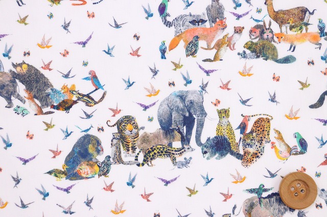 リバティ・ファブリックス タナローン（Jungle Crumble ジャングル・クランブル）オフホワイト地／40cm【363J4201・BU】