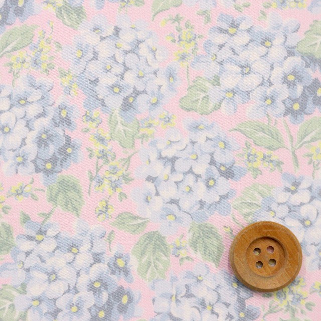 リバティ・ファブリックス オーガニックタナローン（Hampshire Hydrangea ハンプシャー・ハイドランジア）ピンク地【26-157J75912・26AU】