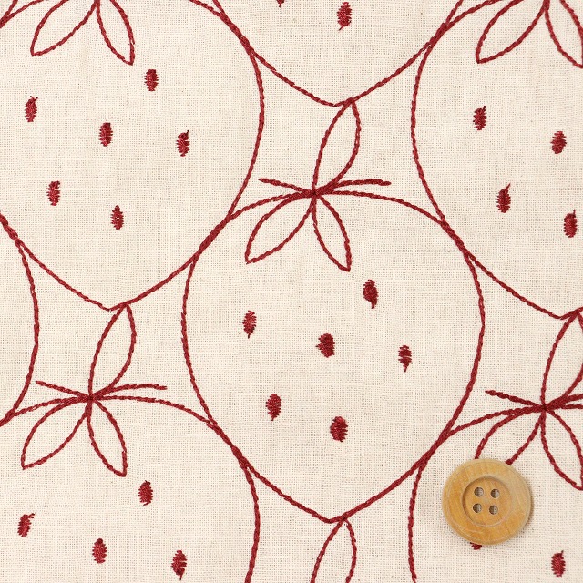 イチゴ柄/生成り【刺しゅう生地】