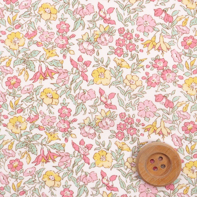 リバティ・ファブリックス オーガニックタナローン（Mamie Garden メイミー・ガーデン）ピンク＆イエロー【26-157J76902・26CU】