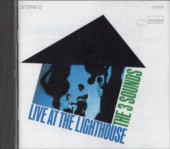 The Three Sounds ���꡼��������/Live at the Light House