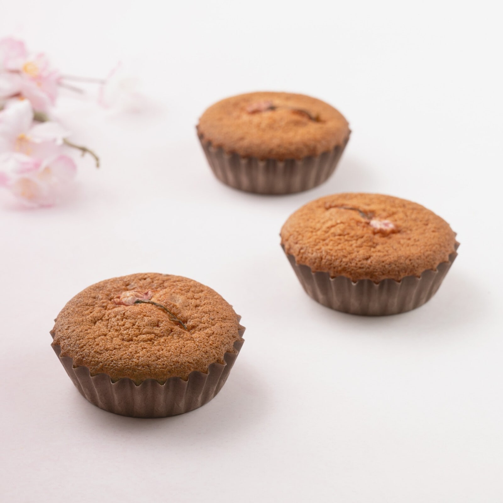 塩バターケイク　桜いちご【5個入】