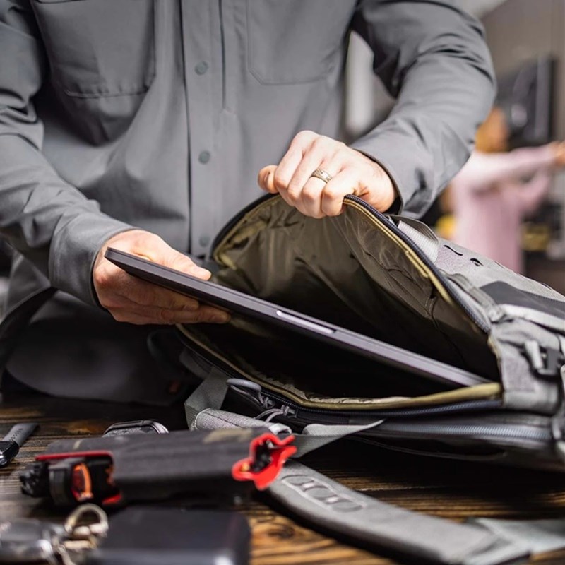 Eberlestock ブリーフバッグ COMBAT OFFICE BRIEF