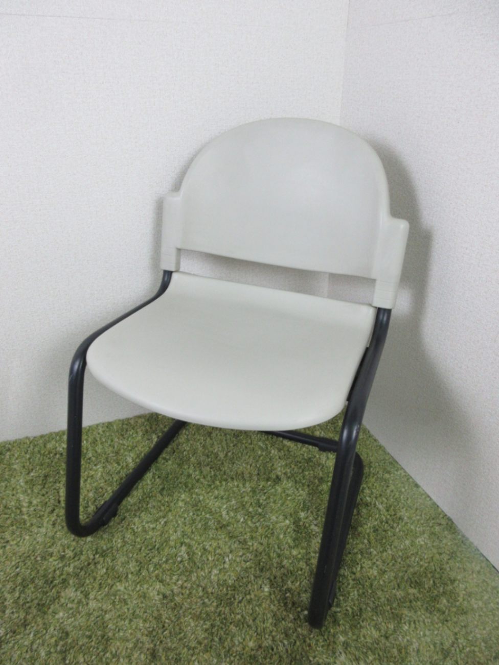 4脚】椅子（カンチレバータイプ） mck4 | オフィストータル