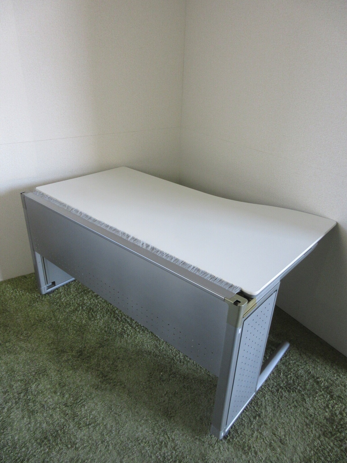 W1400���̥ǥ��� fre12