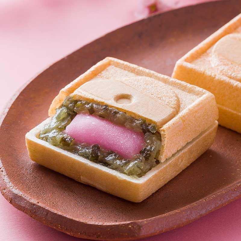 苺と桜のおたのしみセット【送料込み】《手提げ・熨斗対応不可》