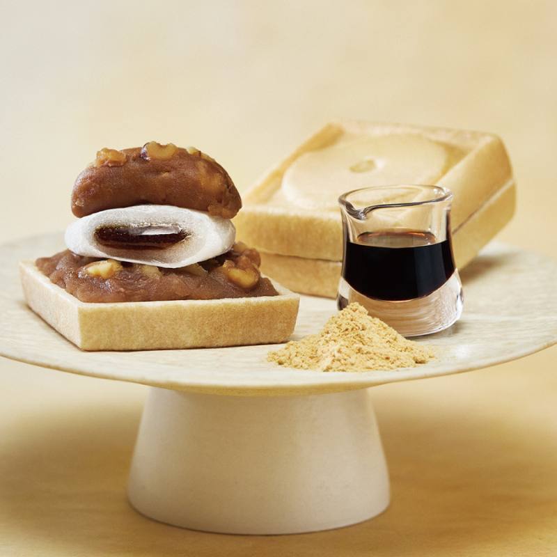 富士山暦もなか＆田子の月もなか(4月限定：黒蜜きな粉)