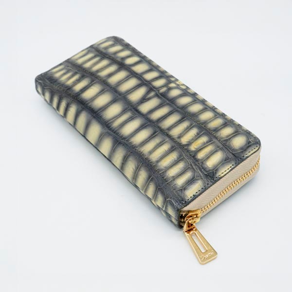 クロコダイル IKURAラウンド長財布