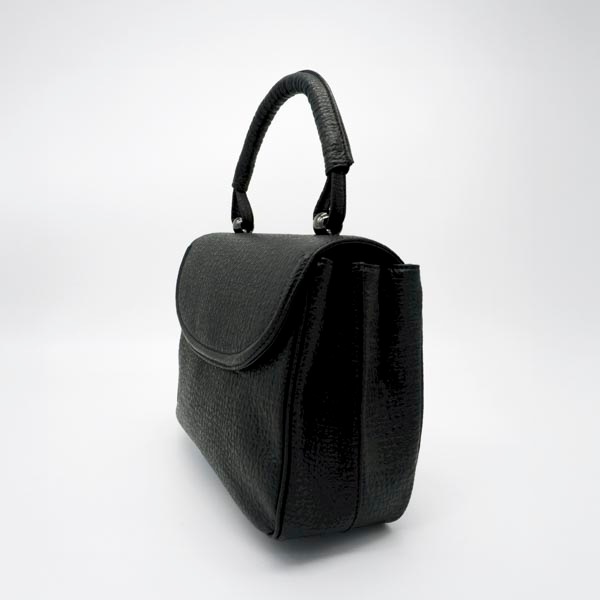 【キャリー品】シャーク カブセハンドバッグ　ブラック