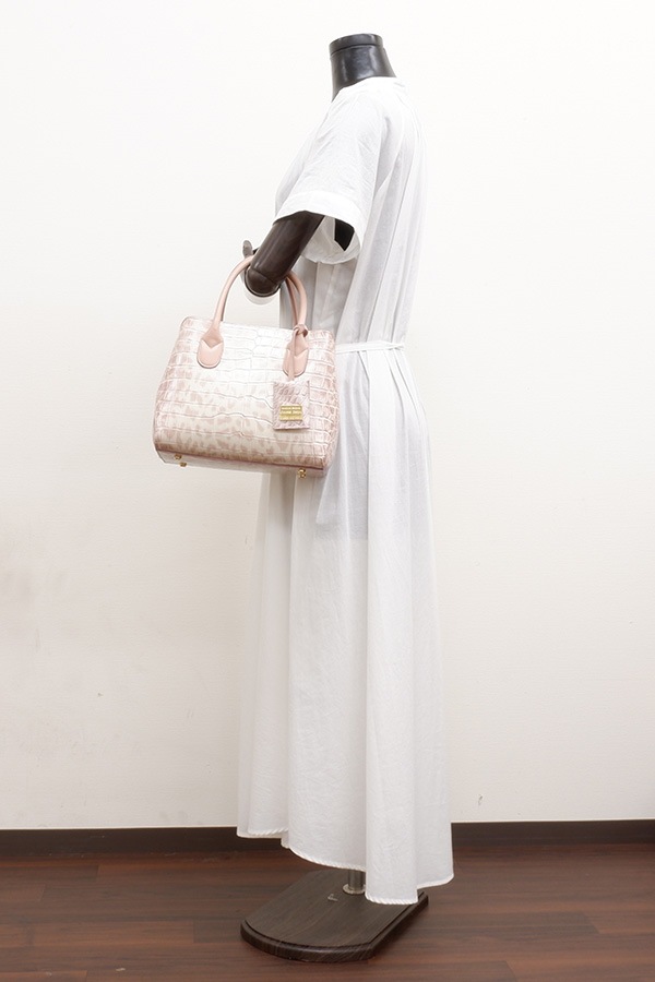 型押し牛革 二本手スクエアハンドバッグ