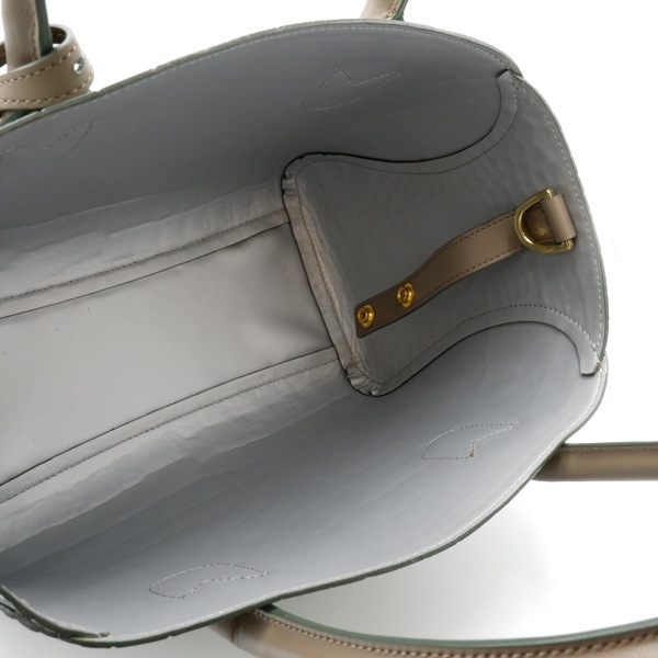 型押し牛革 二本手スクエアハンドバッグ