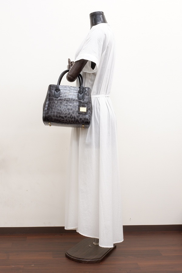 型押し牛革 二本手スクエアハンドバッグ