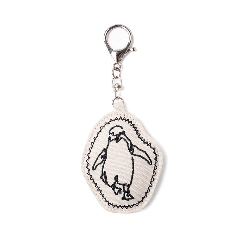 minaco sakamoto 刺繍キーホルダー(フェアリーペンギン)