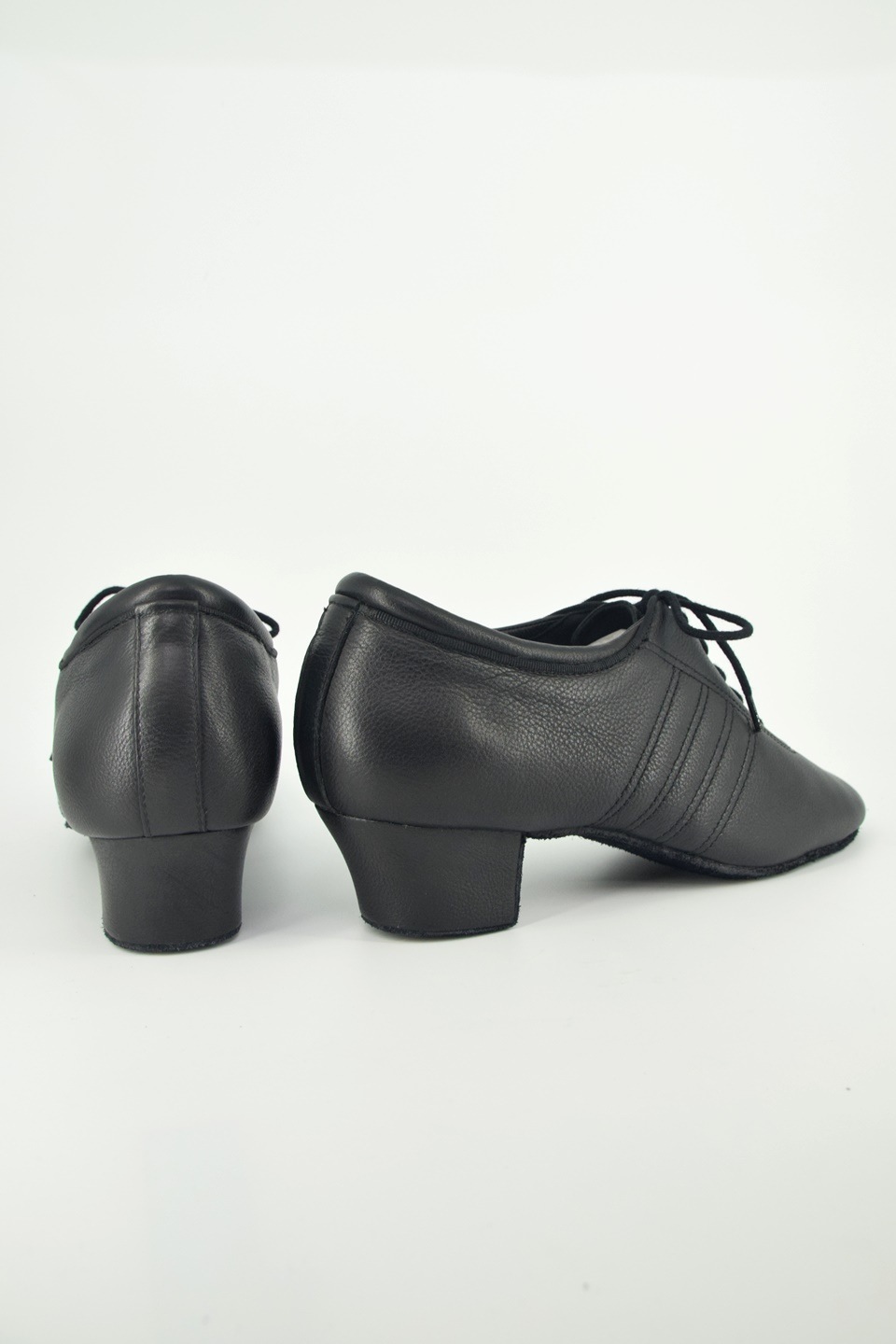 ��󥺥�ƥ󥷥塼��   009  �쥶�������Ҹ���󥹡����󥹥��塼������������