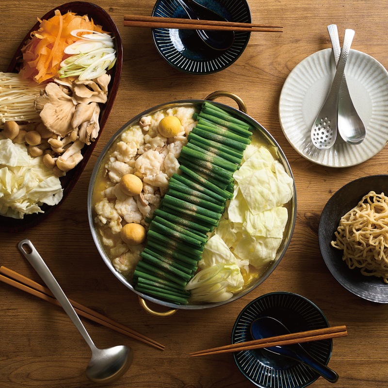【TAKUNABE】新旬屋本店監修「金の鶏塩もつ鍋 」2～3人前セット 特製多加水麺〆ラーメン付き