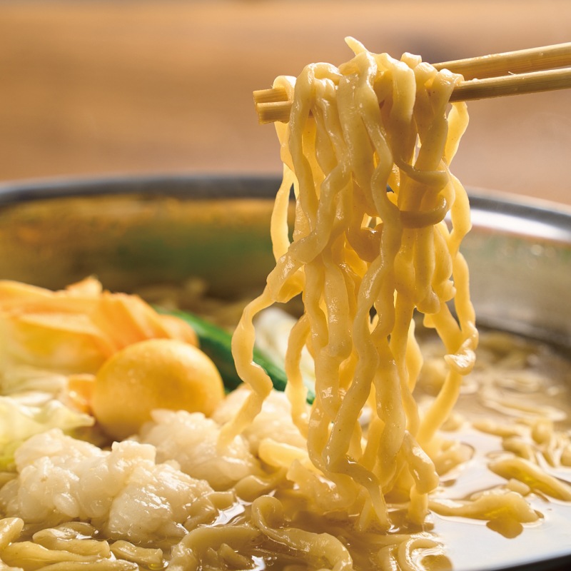 【TAKUNABE】新旬屋本店監修「金の鶏塩もつ鍋 」2～3人前セット 特製多加水麺〆ラーメン付き