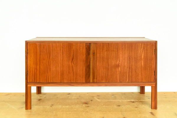 北欧家具 スウェーデン製 ビンテージ サイドボード