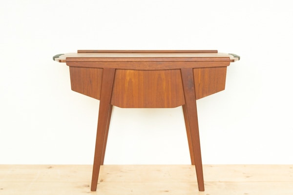 ソーイングワゴン　テーブル　デンマーク　北欧家具　ヴィンテージ 北欧デンマーク チーク材 ソーイングワゴン キャビネット