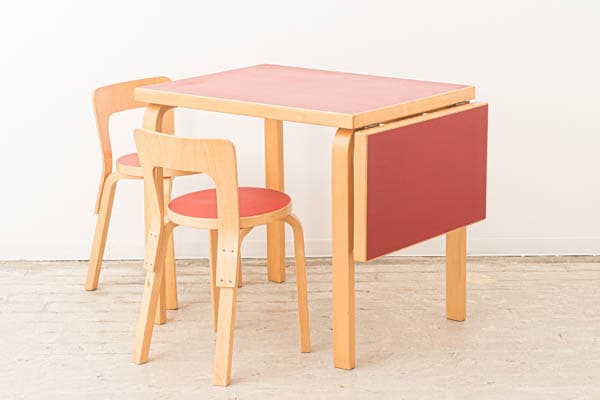 【限定価格】Alvar Aalto テーブル(ベージュラミネート)×チェア2脚 北欧家具 talo フィンランド製 アルヴァ・アアルト/Alvar Aalto