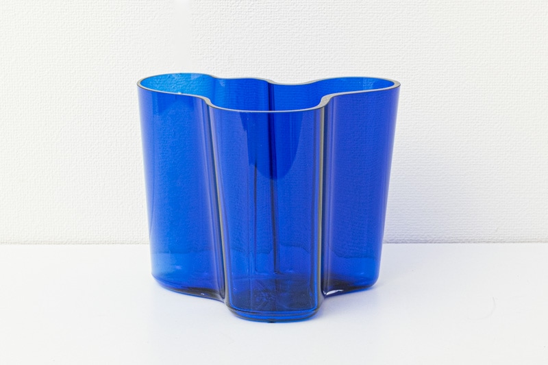 コケダマ  AALTO フラワーベース コバルトブルー コケダマ AALTO フラワーベース コバルトブルー iittala