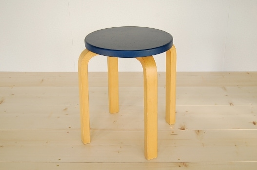 60-70's vintage スツール/収納 バスケット 古道具 レトロポップ 北欧家具 通販 フィンランド製 アルヴァ・アアルト スツール60